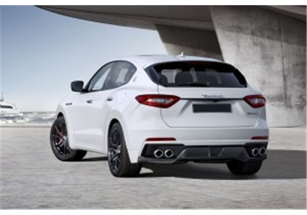 Añadido trasero Maserati Levante Stenos