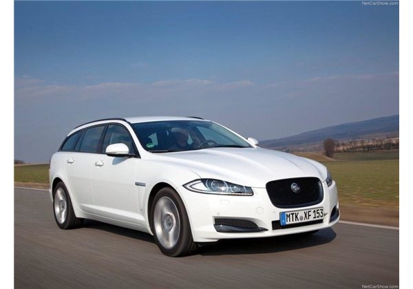 Añadidos taloneras Jaguar Xf X250 (facelift) Maxtondesign