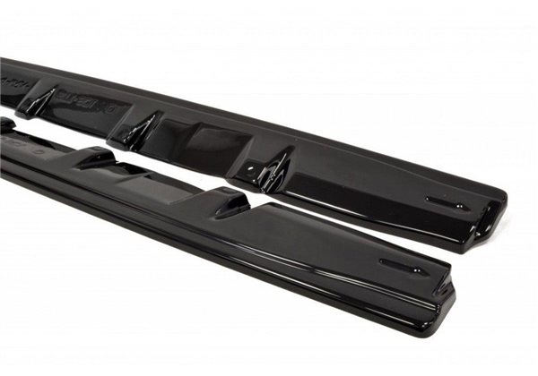 Añadidos taloneras Subaru Wrx Sti Maxtondesign