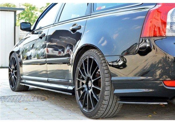 Añadidos taloneras Volvo V50f R-design Maxtondesign