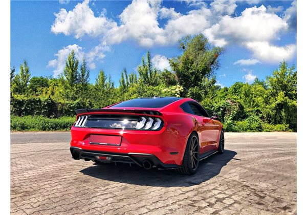 Añadidos taloneras Mustang Mk. 6 Facelift Maxtondesign