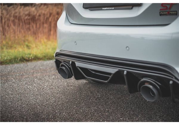 Añadido Ford Fiesta Mk8 St + escape Maxtondesign