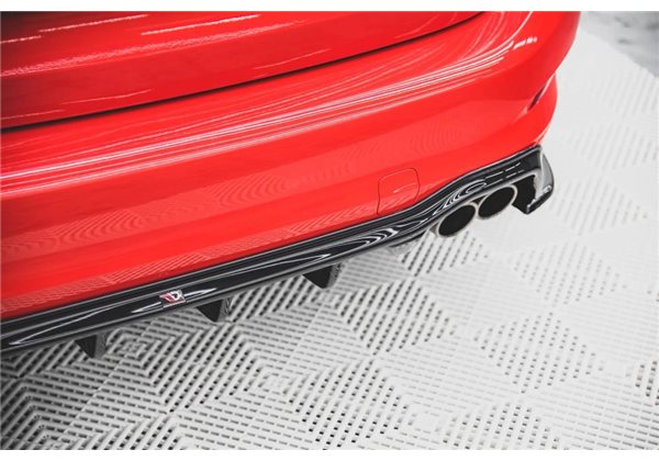 Añadido Ford Focus St-line Estate Mk4 Maxtondesign