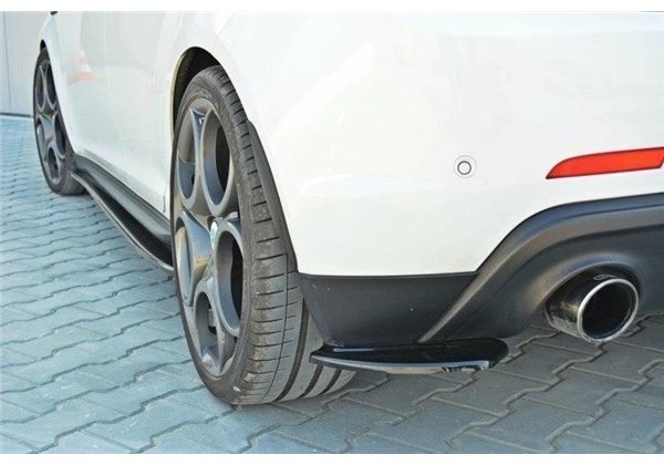 Añadidos Laterales Alfa Romeo Giulietta Zender 2010- Maxtondesign