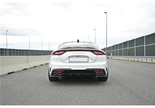 Añadidos Laterales Kia Stinger Gt 2017- Maxtondesign