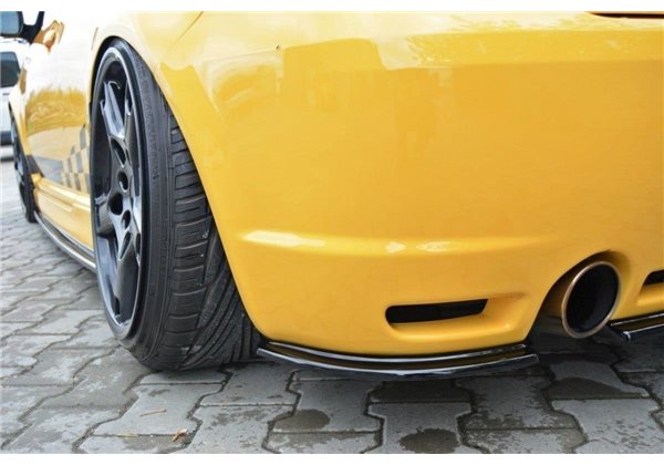 Añadidos Laterales Vw Golf Iv R32 2002-2004 Maxtondesign