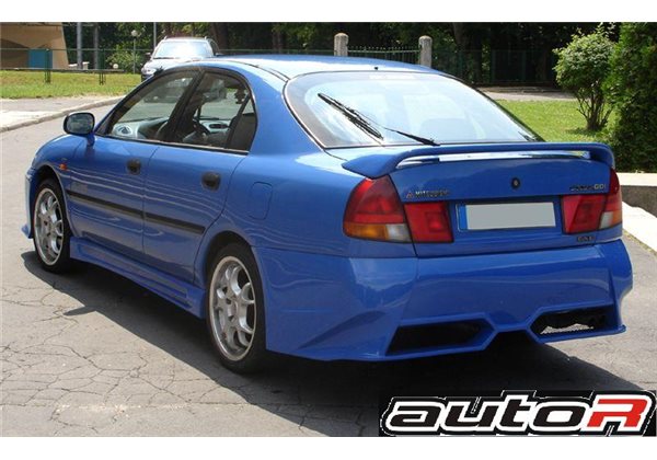 Paragolpes Trasero Mitsubishi Carisma 96-99