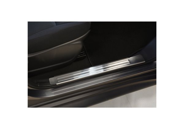 Protector Nissan Juke 2010- - 'Lines' - 2-piezas