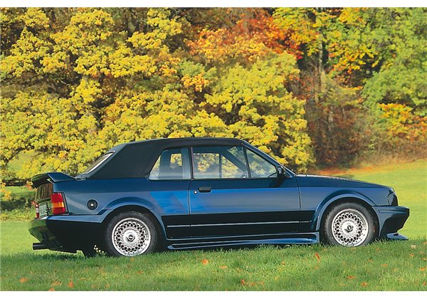 Añadido trasero Rieger Ford Escort 3 00.82-00.88 cabrio, 3-puertas Escort 4 07.88-10.90 cabrio, 3-puertas