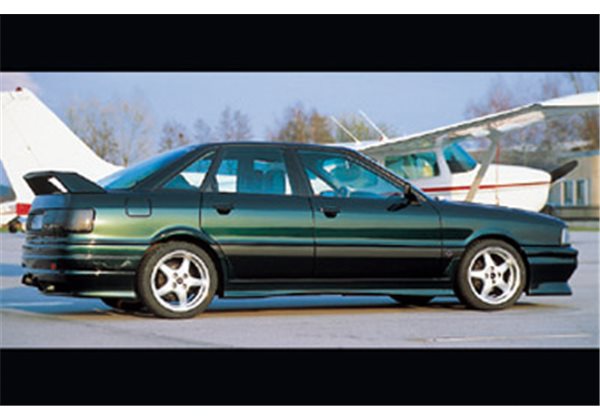 Faldon lateral Rieger Audi 80 sedan