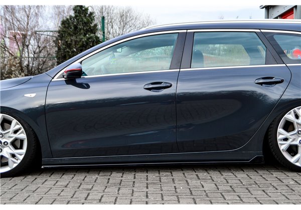 Añadidos laterales Kia Ceed GT desde año 21-