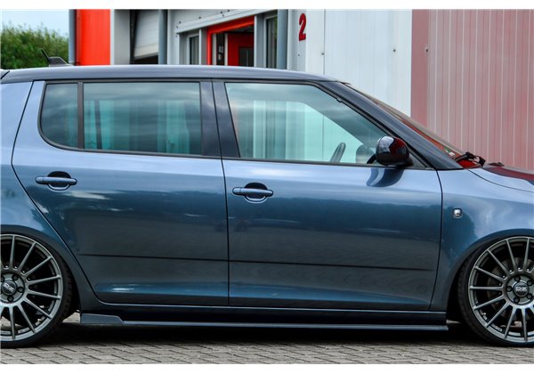 Añadidos laterales Skoda Fabia RS 5J