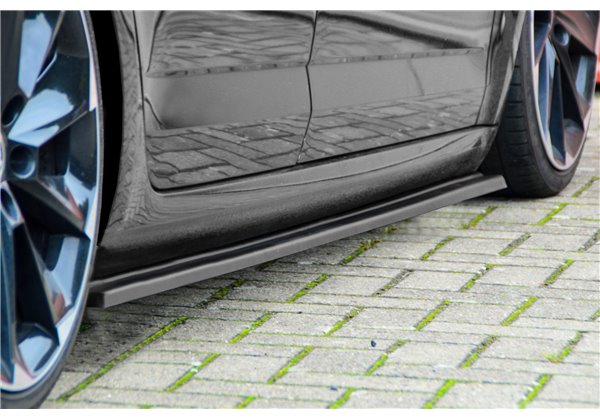 Añadidos laterales Skoda Octavia RS 5E