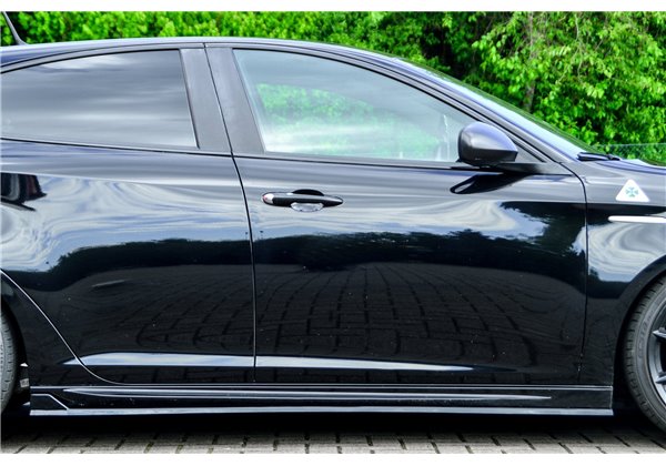 Añadidos laterales Alfa Romeo Giulietta 940