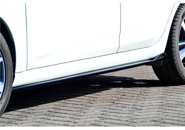 Añadidos laterales Nissan Micra 5 K14