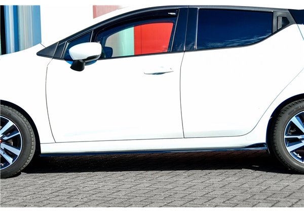 Añadidos laterales Nissan Micra 5 K14