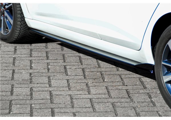 Añadidos laterales Nissan Micra 5 K14