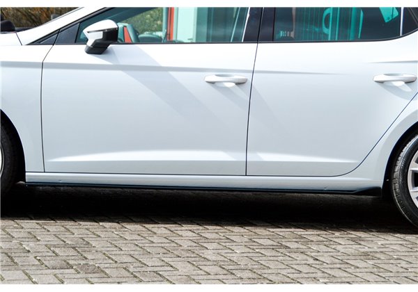 Añadidos laterales Seat Leon 5F Facelift