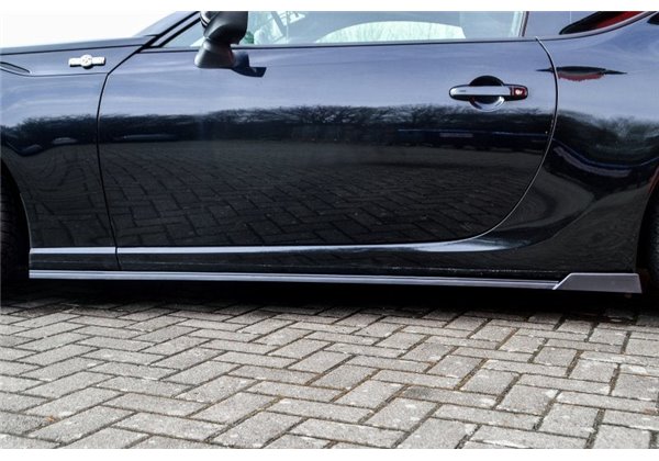 Añadidos laterales Toyota GT86