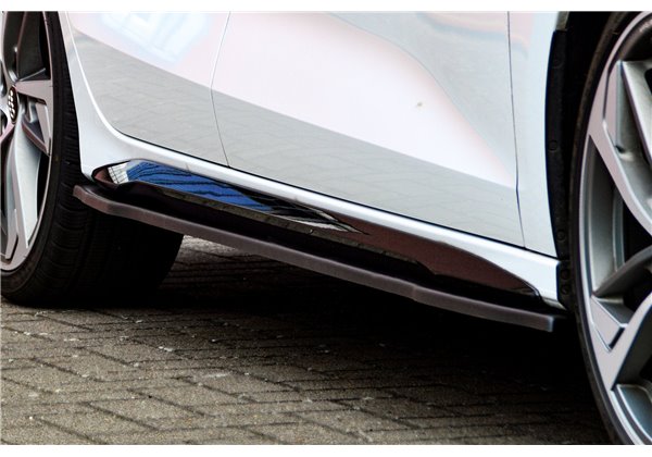 Añadidos laterales Audi A3 8Y S-Line + S3