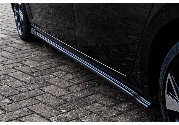 Añadidos laterales Opel Astra L