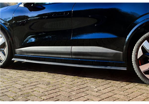 Añadidos laterales Renault Megane E-Tech RCB