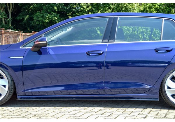 Añadidos laterales Volkswagen Golf 8
