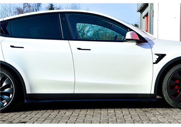 Añadidos laterales Tesla Model Y desde año 2020-