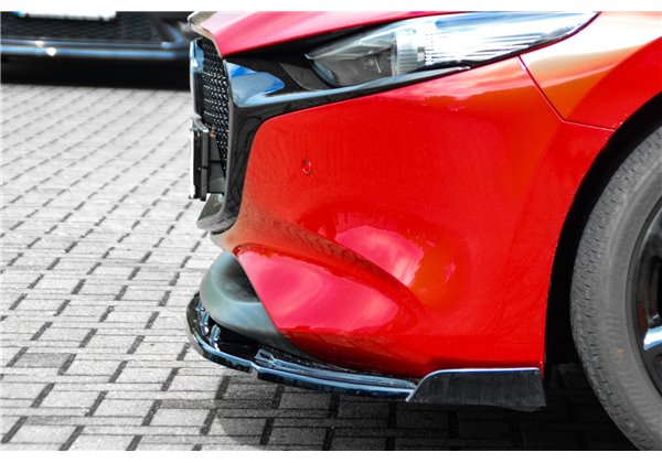 Labio delantero Mazda 3 BP desde año 2018-