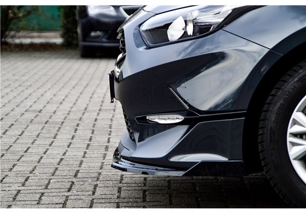 Labio delantero Kia Ceed CD desde año 2021-