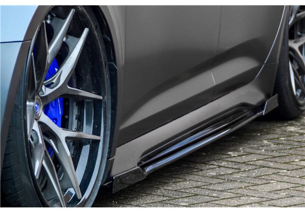 Añadidos laterales Audi RS7 C8 desde año 2019-