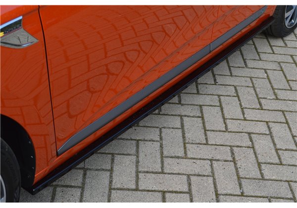 Añadidos laterales Renault Clio 5 R.S.Line