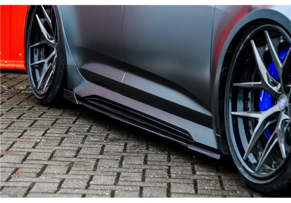 Añadidos laterales Audi RS7 C8 desde año 2019-