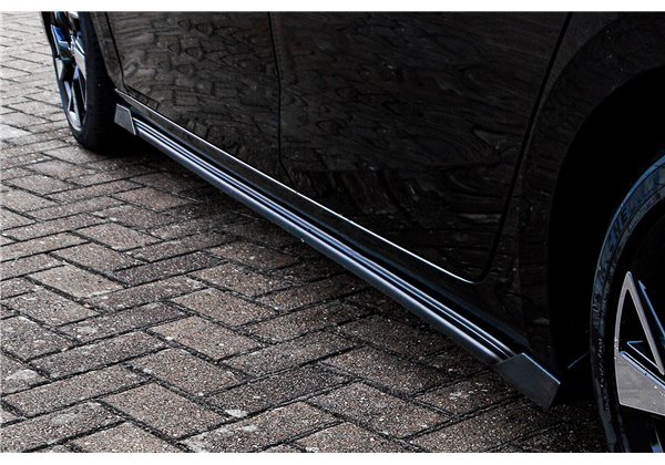 Añadidos laterales Opel Astra L