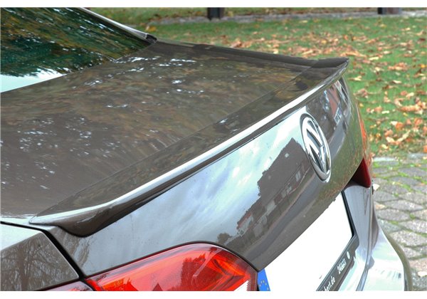 Añadido aleron Volkswagen Jetta 6