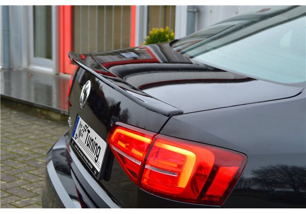 Añadido aleron Volkswagen Jetta 6 GLI