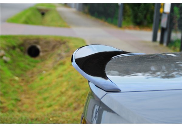 Añadido aleron Volkswagen Jetta 7 GLI