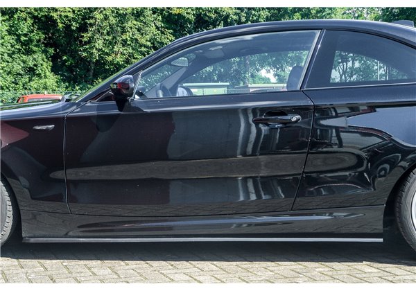 Añadidos laterales BMW 1er E82 E88 con M-Paket año 2007-2013