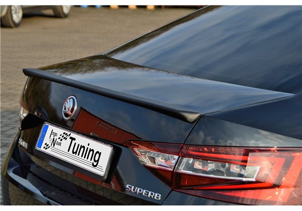Añadido aleron Skoda Superb 3V Limousine