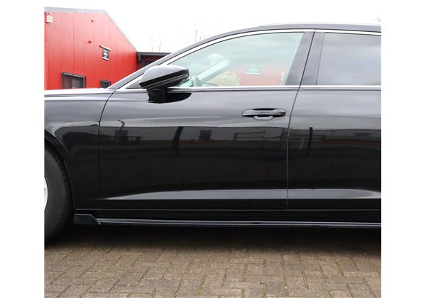 Añadidos laterales Audi A6 C8 Typ F2