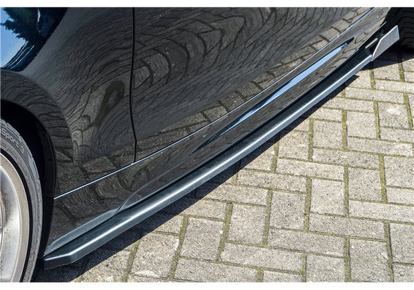 Añadidos laterales BMW 1er E82 E88 con M-Paket año 2007-2013