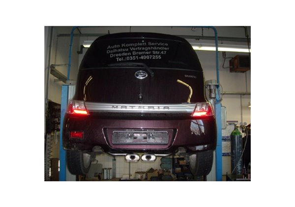 Escape deportivo Fox Daihatsu Materia Todos