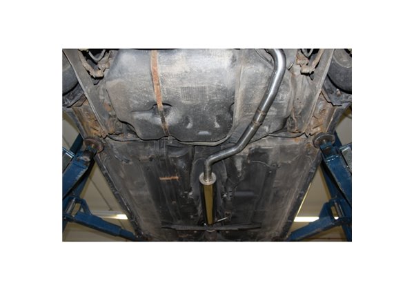 Escape deportivo Fox Nissan Primera P12 Todos