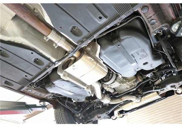 Escape deportivo Fox Skoda Karoq Todos