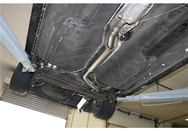 Escape deportivo Fox Volkswagen Golf I Cabrio Todos