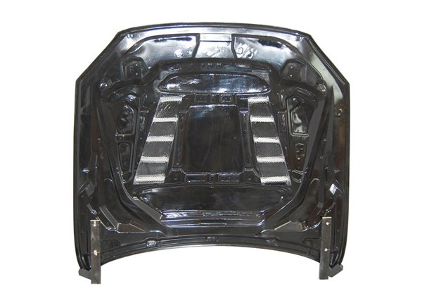 Capó Carbono BMW F12 / F13 / F06 Con Toma