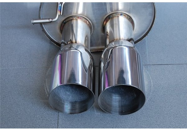 Escape BMW E60 M5 Round Slant Tip