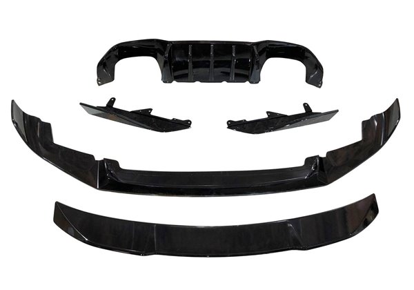 Kit De Carrocería BMW F87 Look M2 CS Performance Brillante Negro