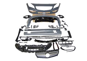 Kit Carrocería Mercedes W117 2013-2018 4P / SW LCI Look AMG A45 II Parrilla