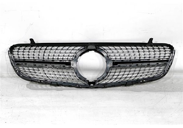 Parrilla Mercedes GLC X253 2015-2019 Diamond Full Black Con Cámara